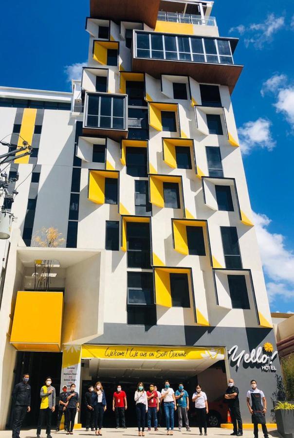 Yello Hotel Cebu Powered By Cocotel מראה חיצוני תמונה